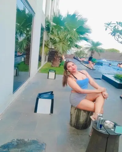 Escort Karjat